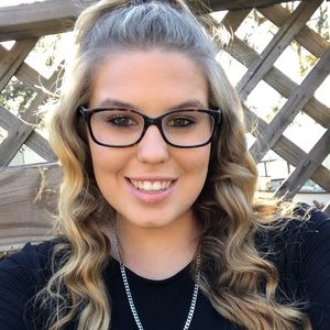 Meet your Posher, Jenna